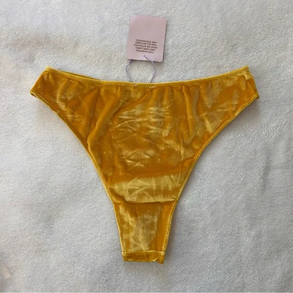 SAVAGE X FENTY Velvet Vixen Brazilian Panty in Honeycomb Yellow Sz M NWT - Picture 9 of 10